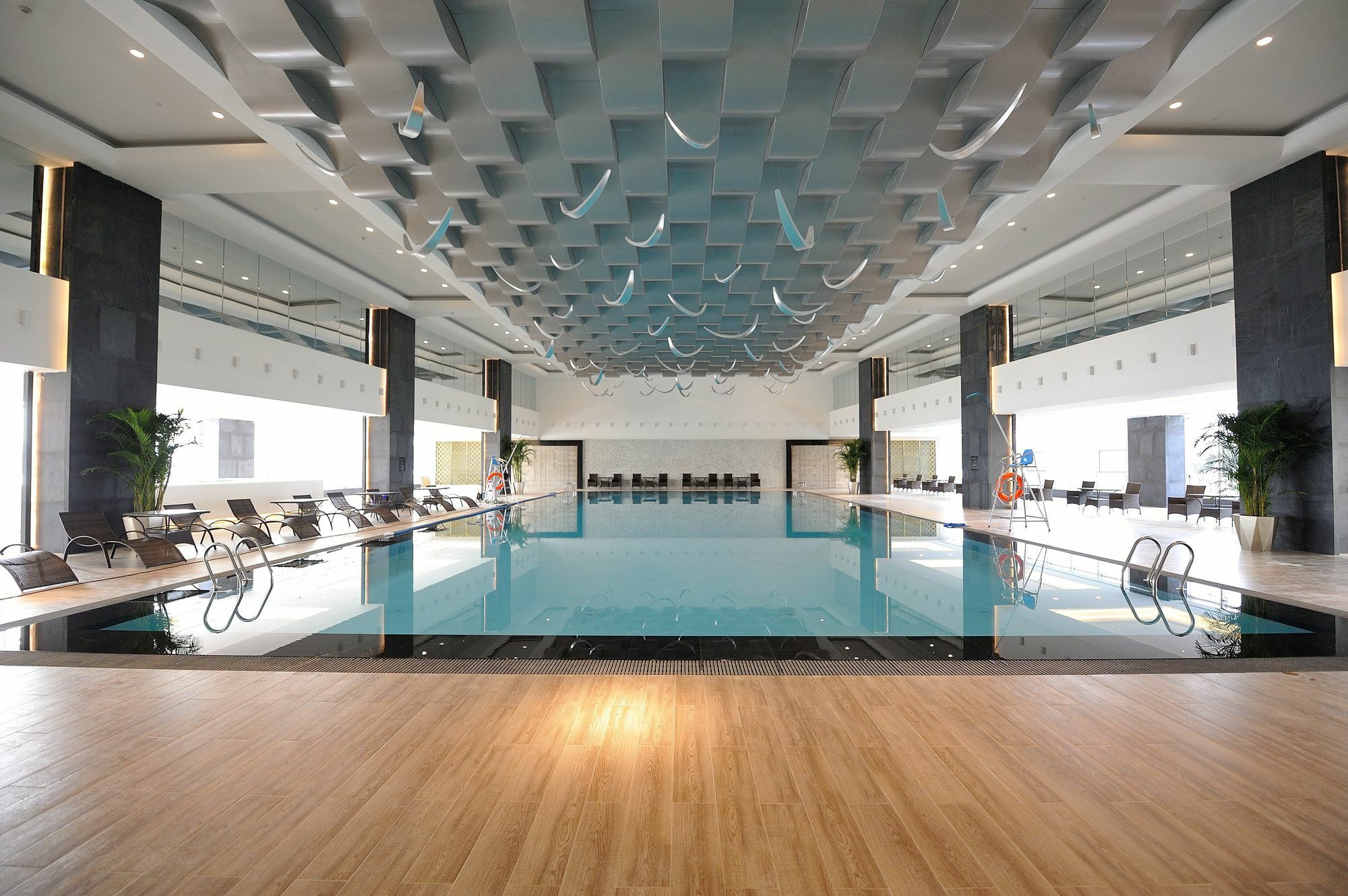 Radisson Blu Hotel Wuhan Etd Zone Exterior photo